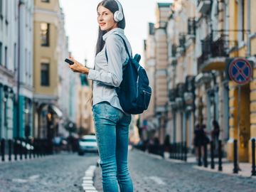 Travelers can now purchase AI-created customized audio tours for any destination