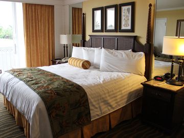 Coronavirus and economic uncertainty: Technology strategies hoteliers should evaluate to weather the storm