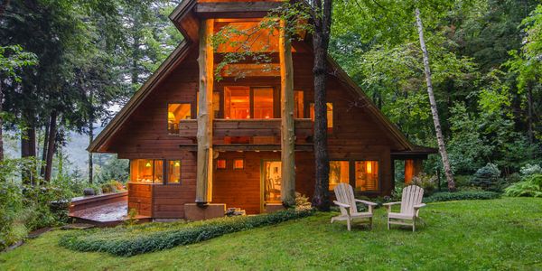 Vacasa acquires TurnKey Vacation Rentals as pandemic spikes demand in the sector